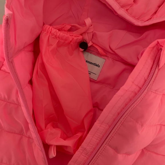 Lightweight Water-resistant Packable Jacket - Picture 3 of 4